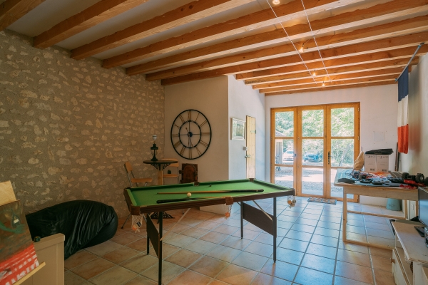 Classic Countryhouse With Pool And 8ha