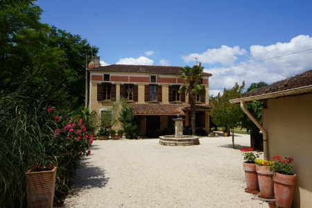 Maison de Campagne sur 42 Hectares avec des Facilités Equestre