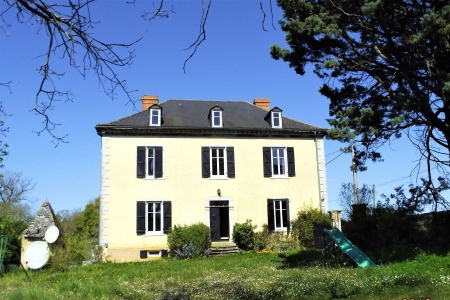 Maison de Maitre sur 3.2 hectares